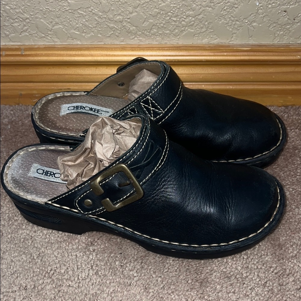 Cherokee Black Leather Mules with Buckle